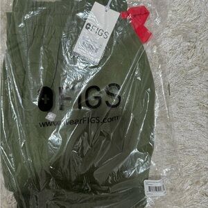 Brand new Figs Zamora Joggers in Limited Edition Color